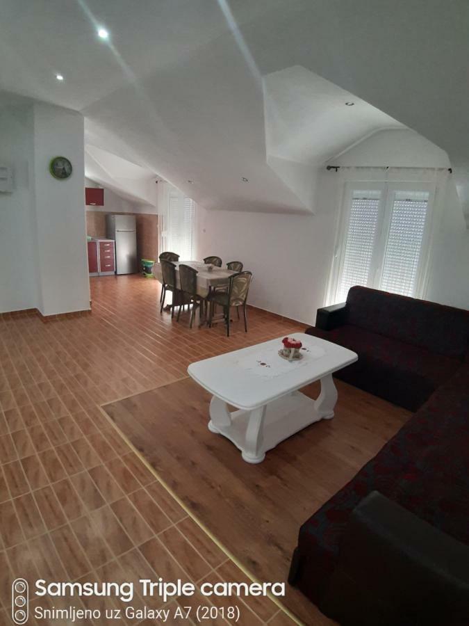 Ivanica Apartments Maria מראה חיצוני תמונה
